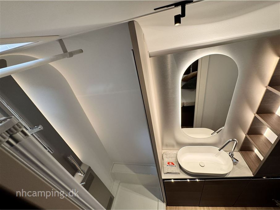 Adria Alpina 663 HT Twin