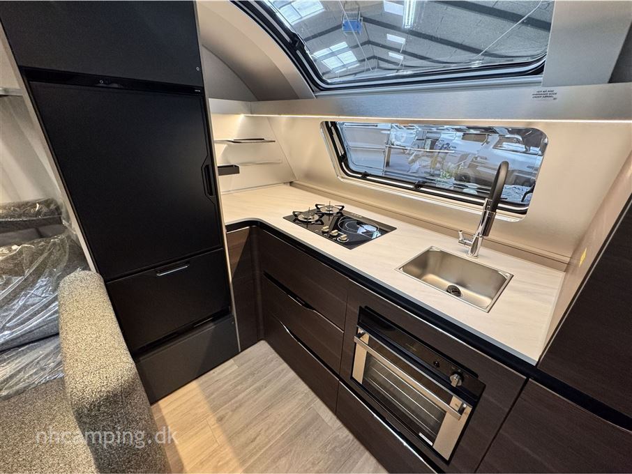 Adria Alpina 663 HT Twin