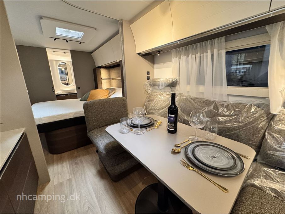 Adria Alpina 663 HT Twin