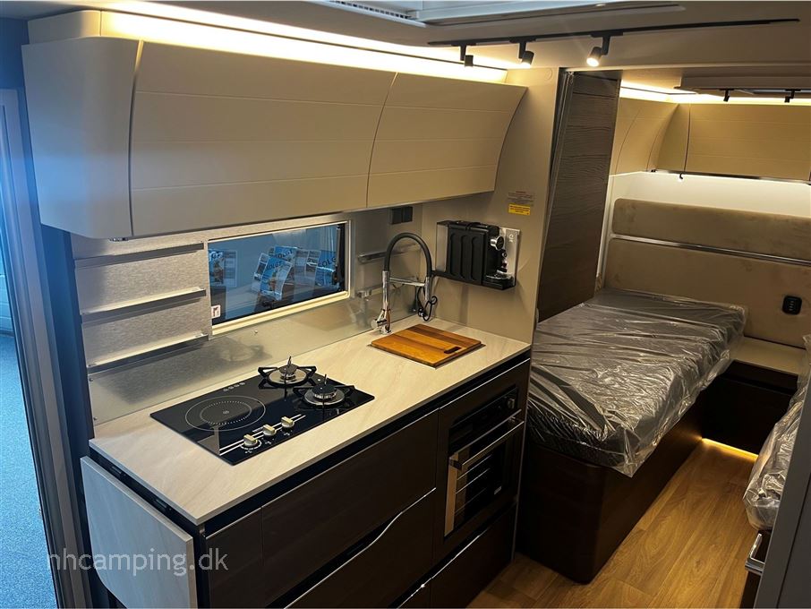 Adria Alpina 583 UL