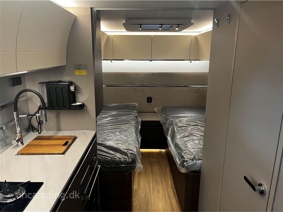 Adria Alpina 583 UL