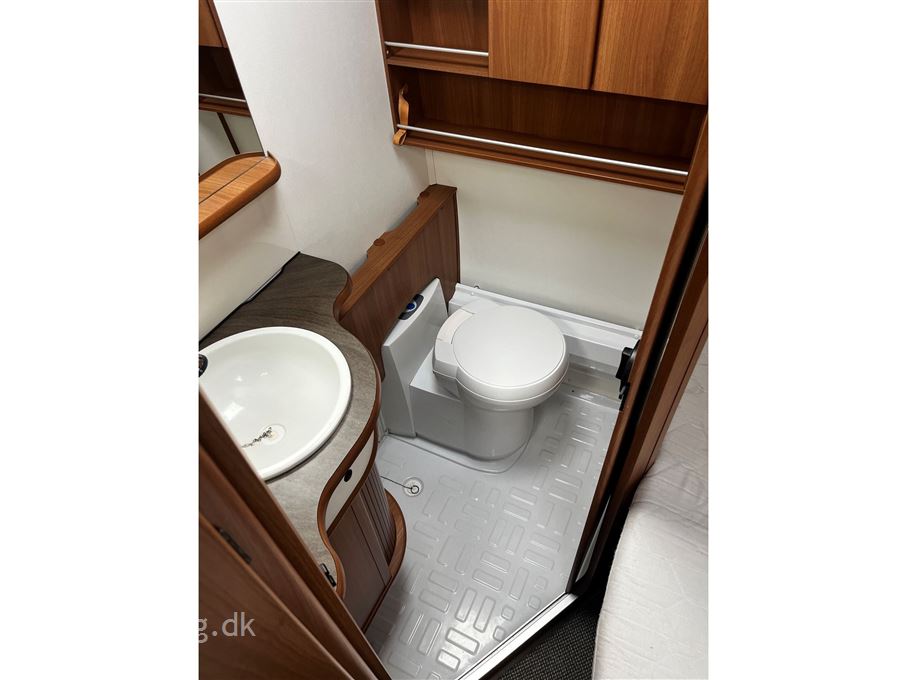 Kabe Royal 560 XL KS