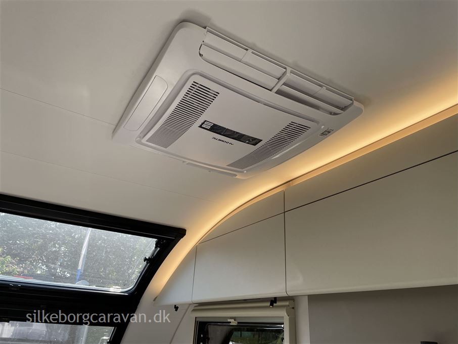 Adria Action 391 LH Classic