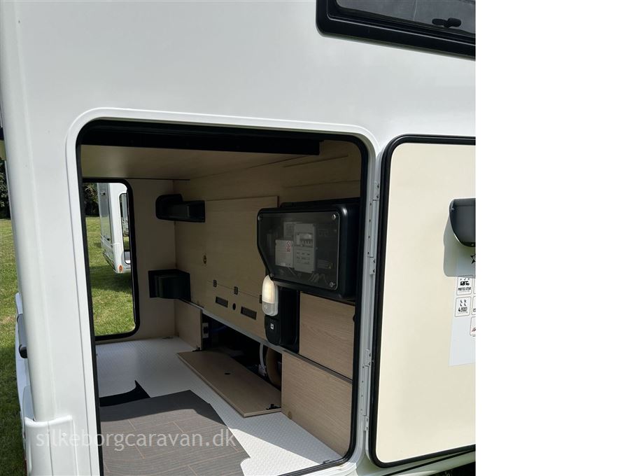 Autostar Premice I740 LC