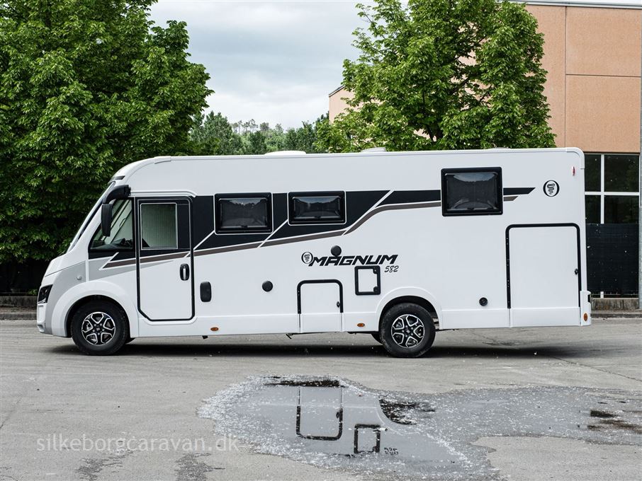 Elnagh Magnum 582