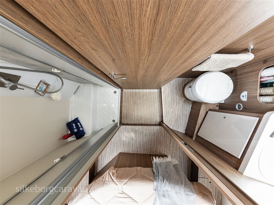 Elnagh Baron 579