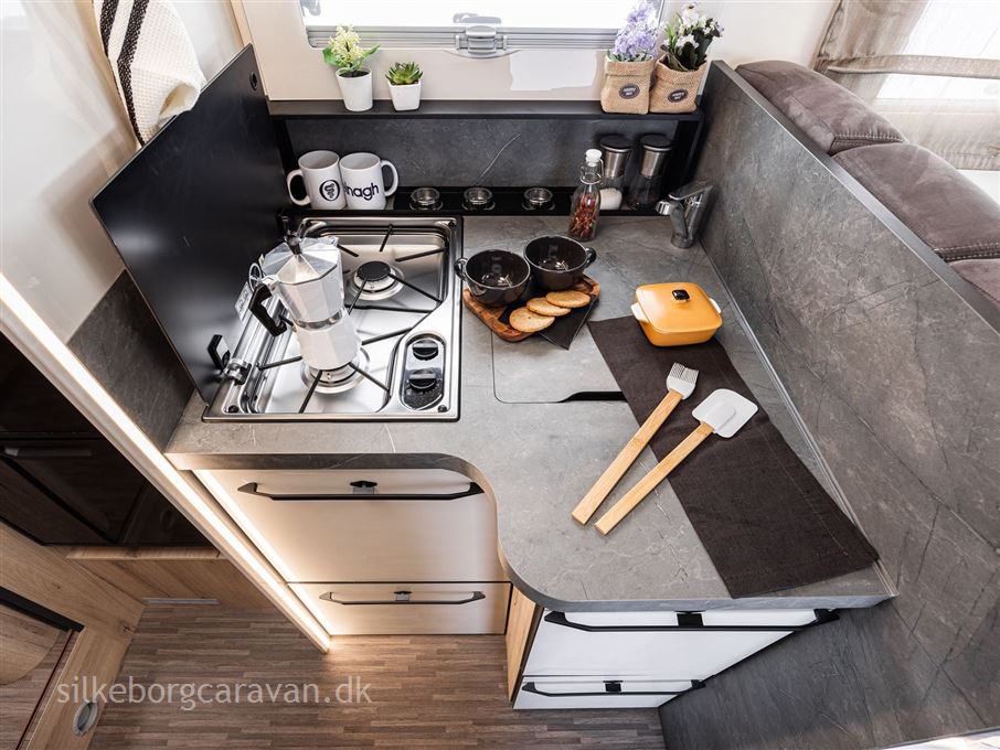 Elnagh T-Loft 529