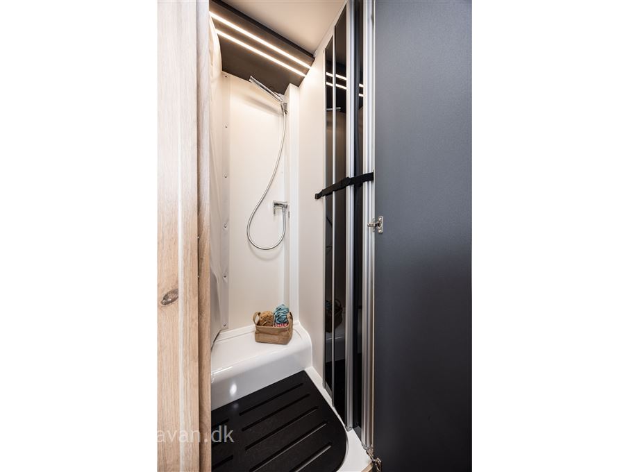 Elnagh T-Loft 529