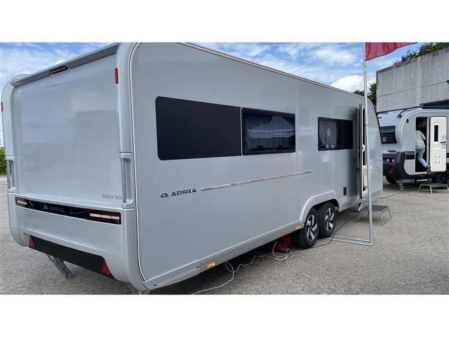 Adria Alpina 663 HT Twin
