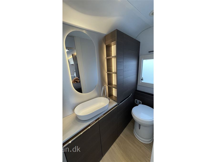 Adria Alpina 663 HT Twin