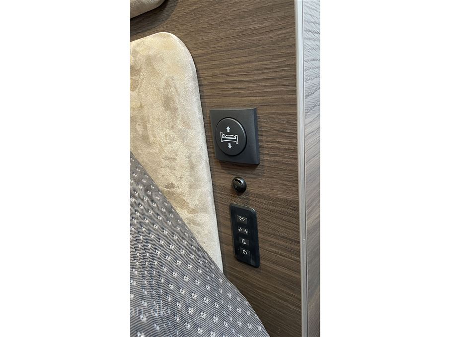 Adria Alpina 663 HT Twin