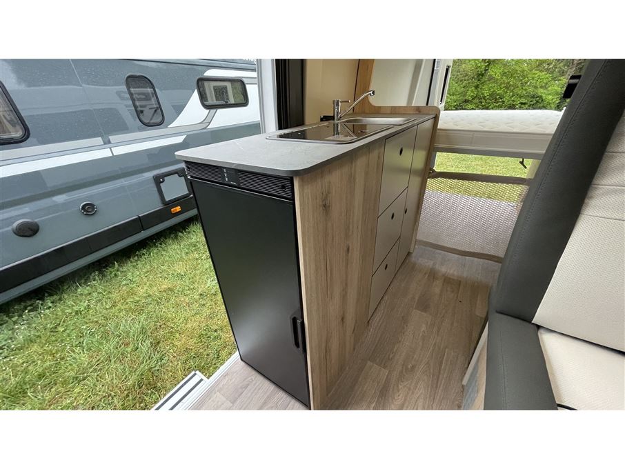 Elnagh E-VAN 2