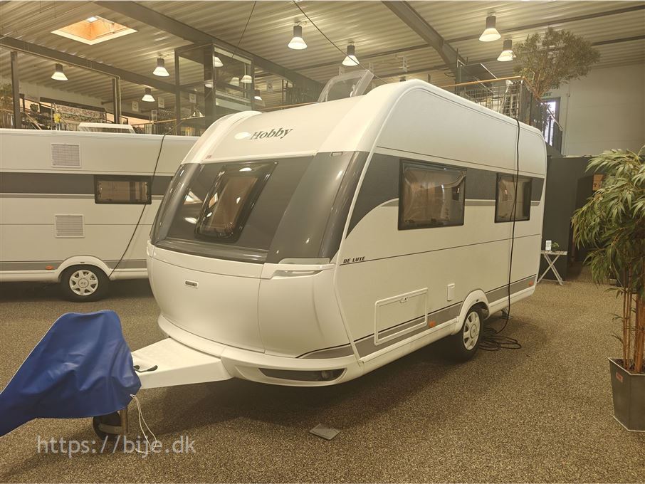 Hobby De Luxe 400 SFE
