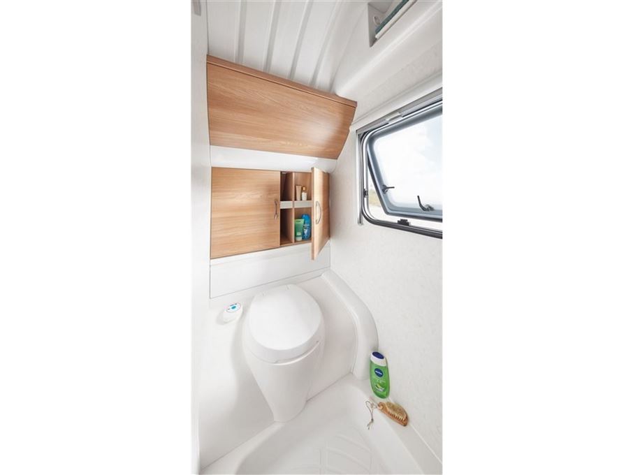 Hobby De Luxe 400 SFE