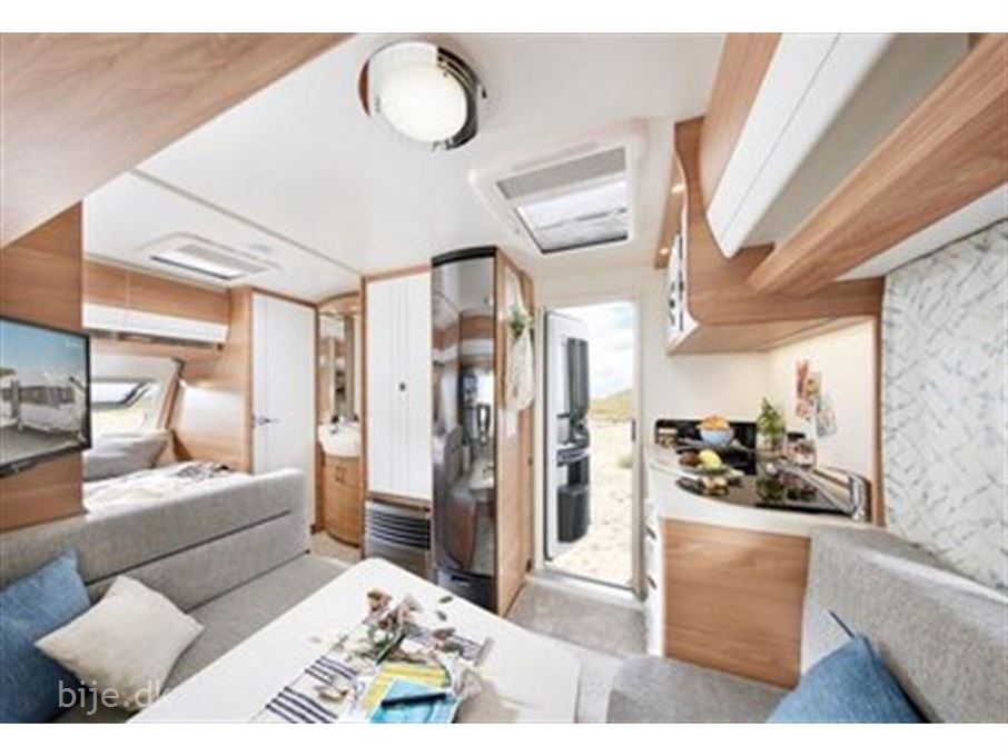 Hobby De Luxe 400 SFE