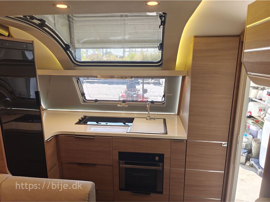 Adria Adora 613 HT