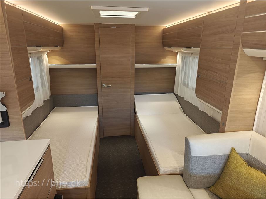Adria Adora 613 HT