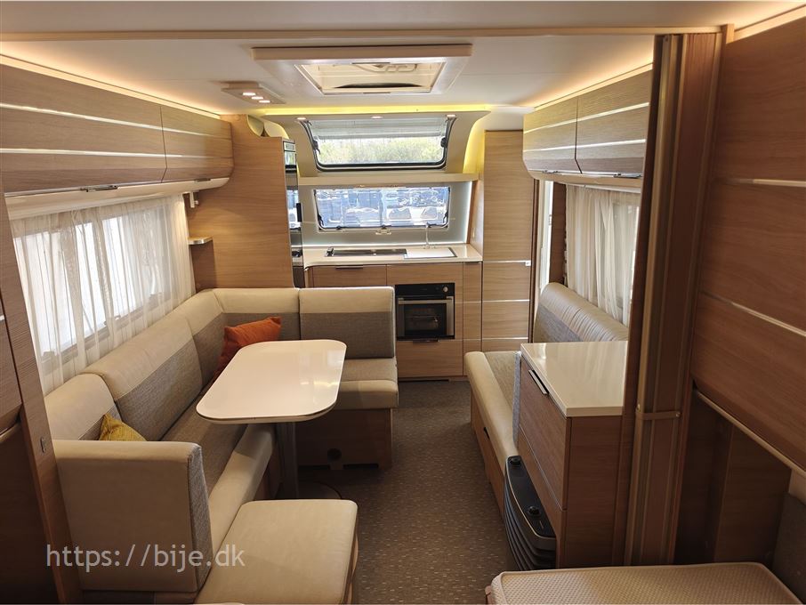 Adria Adora 613 HT