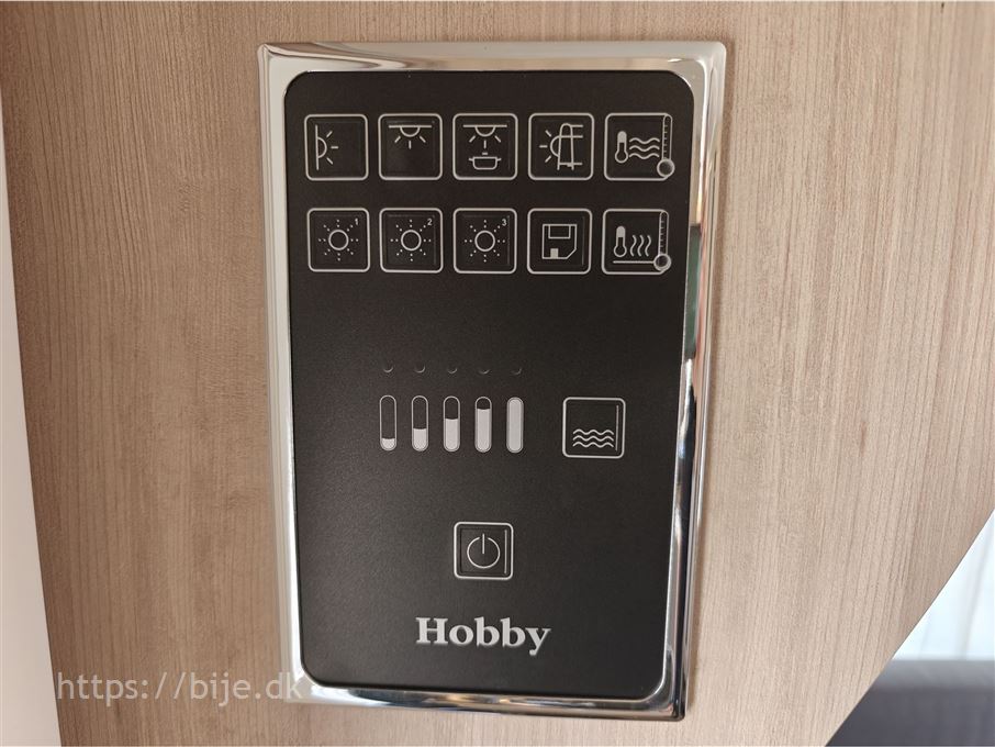 Hobby De Luxe Edition 495 UL