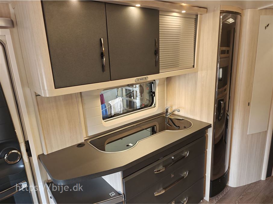 Hobby De Luxe Edition 545