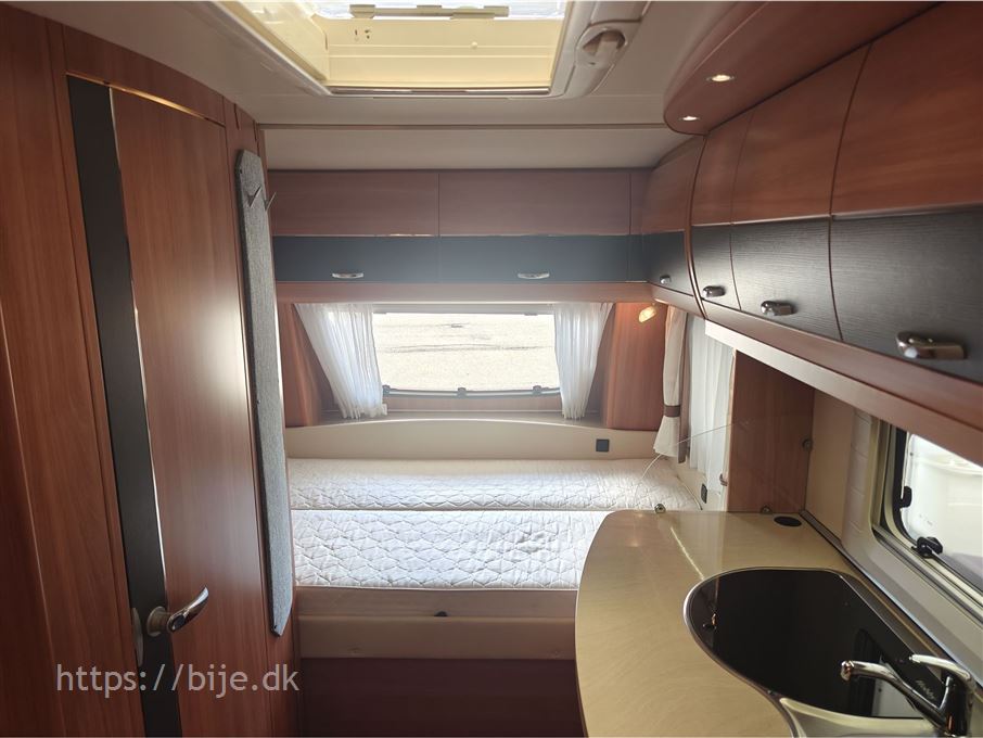 Hobby De Luxe 440 SF