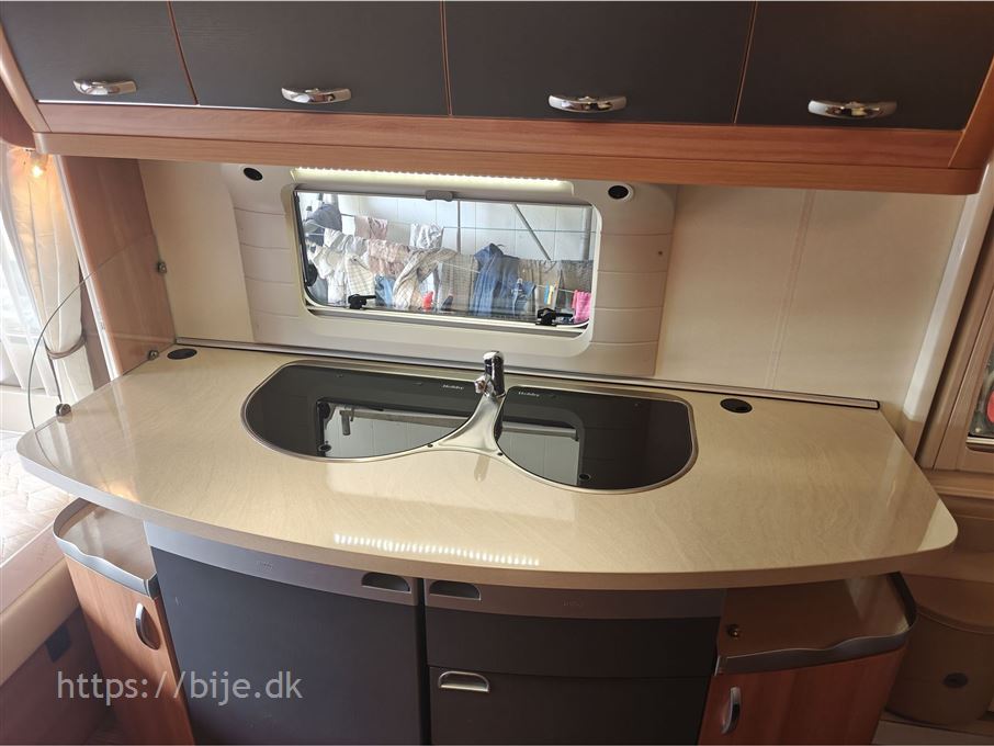 Hobby De Luxe 440 SF