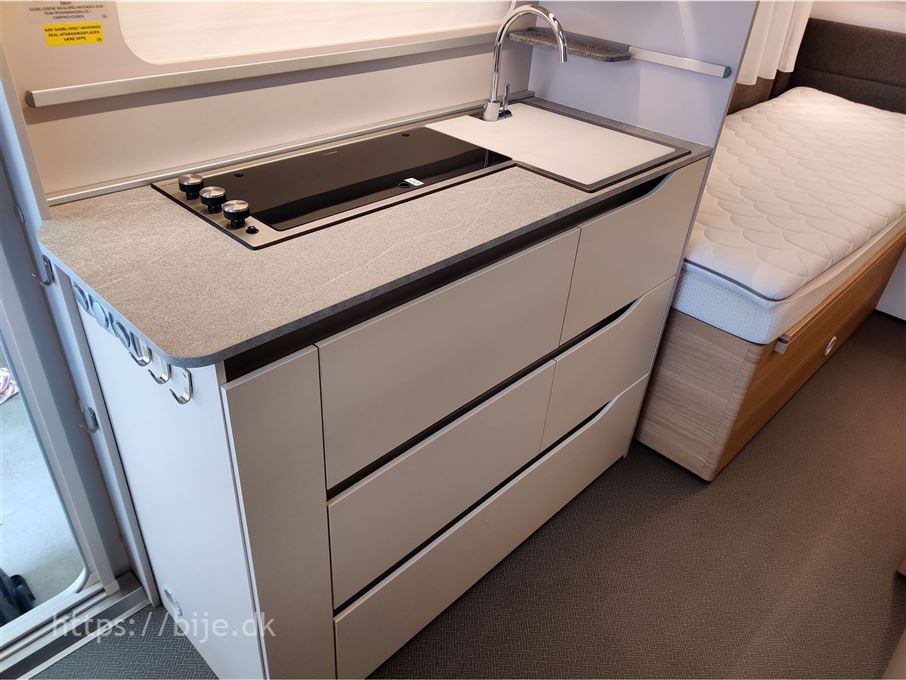 Adria Adora 542 UL