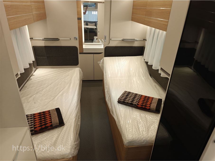 Adria Adora 572 UT