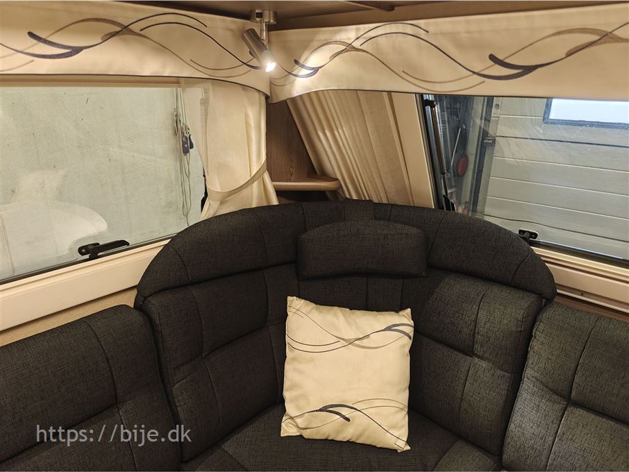 Kabe Royal 560 GLE KS