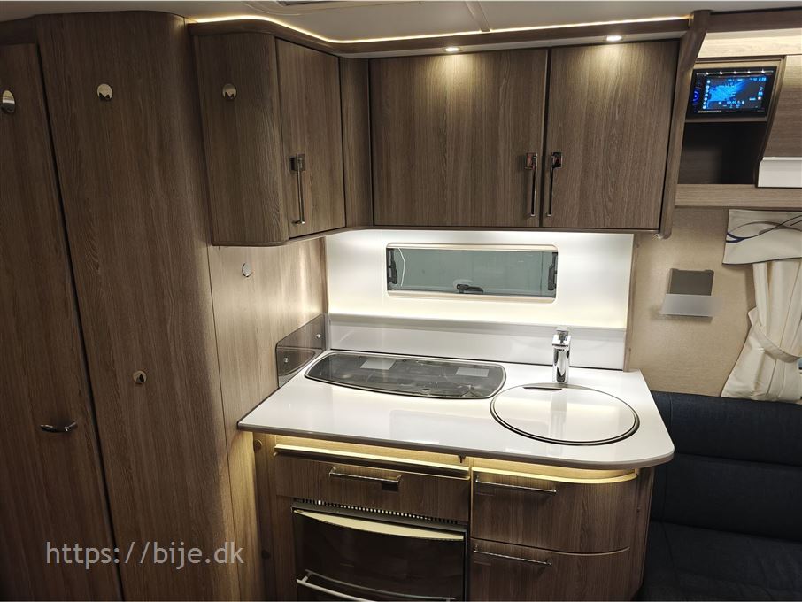 Kabe Royal 560 GLE KS