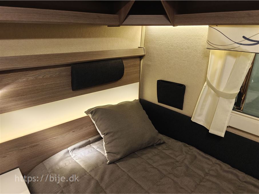 Kabe Royal 560 GLE KS