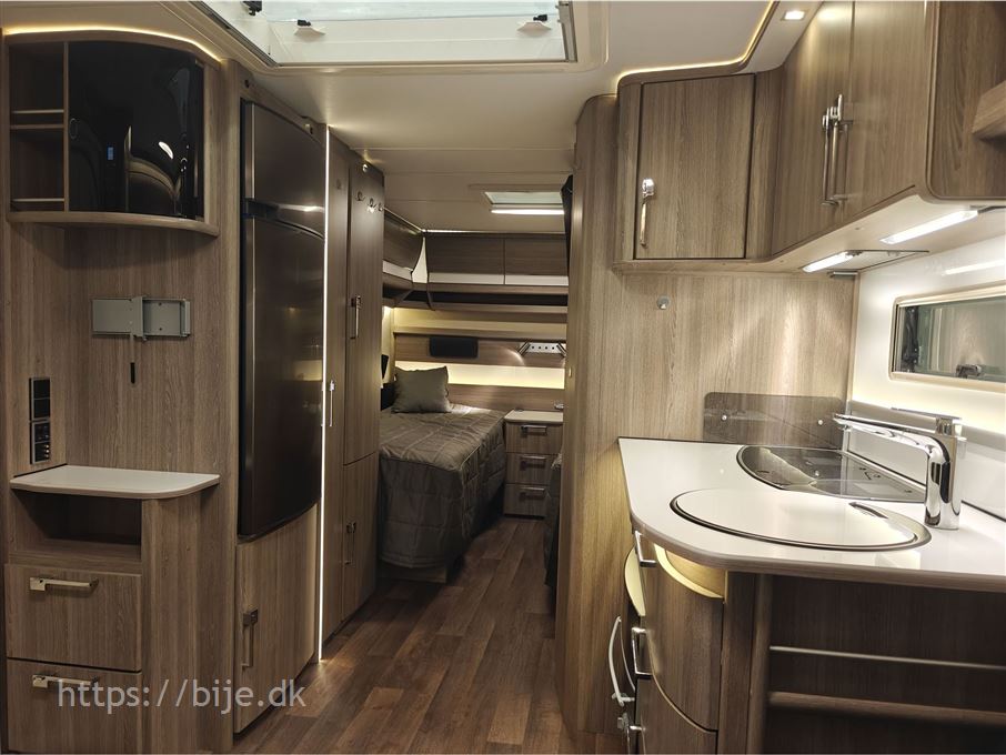 Kabe Royal 560 GLE KS
