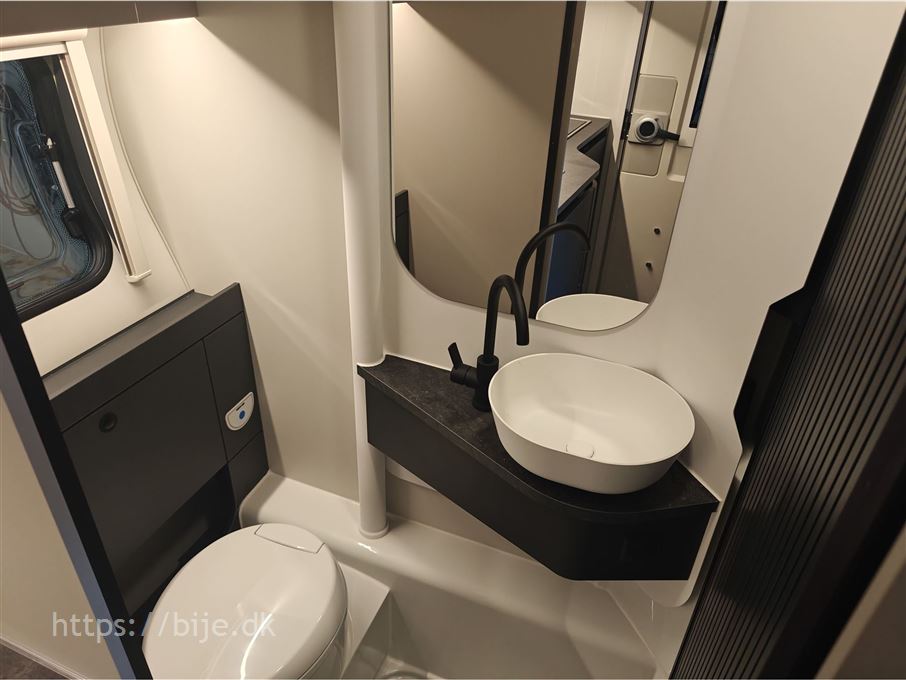 Adria Action 391 LH Sport