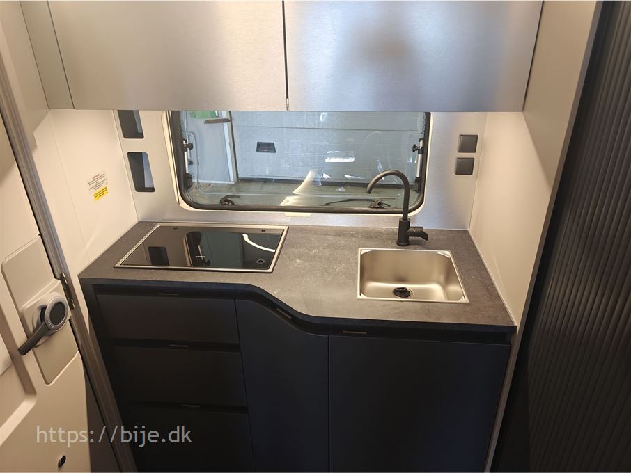 Adria Action 391 LH Sport
