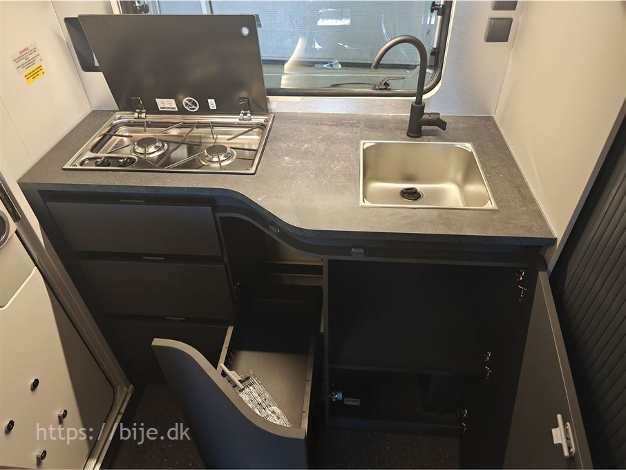 Adria Action 391 LH Sport