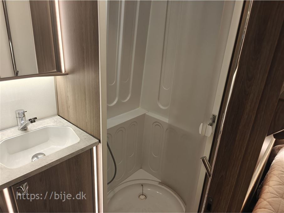 Kabe Imperial 740 E-TDL KS