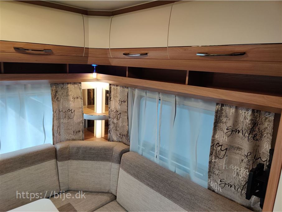 Hobby De Luxe 495 UL