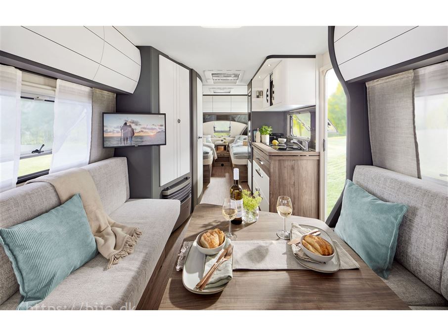 Hobby Excellent Edition 495 UL