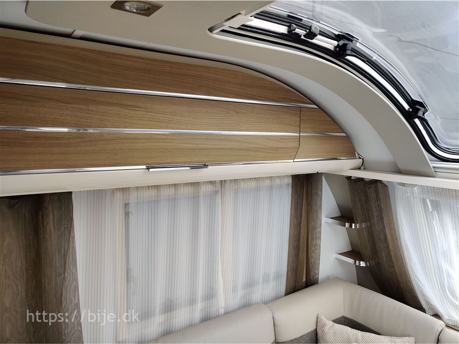 Adria Adora Supreme 502 UL Edition