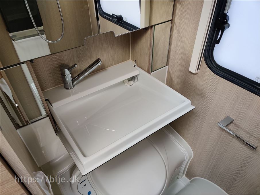 Adria Adora Supreme 502 UL Edition