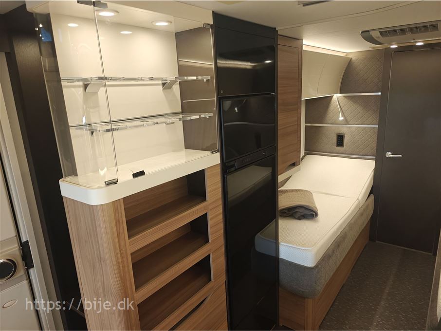 Adria Alpina 613 UT