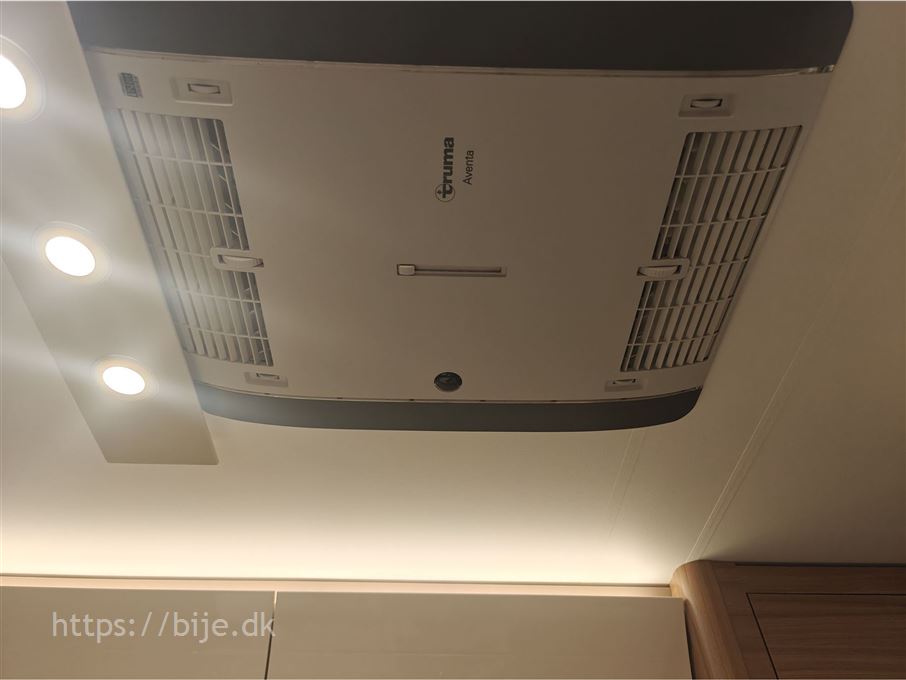 Adria Alpina 613 UT