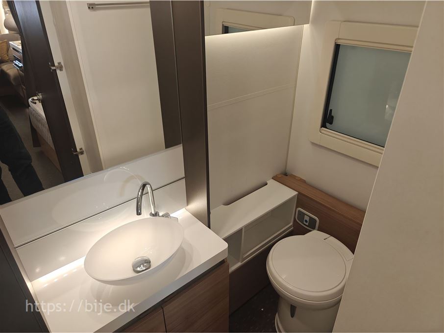 Adria Alpina 613 UT