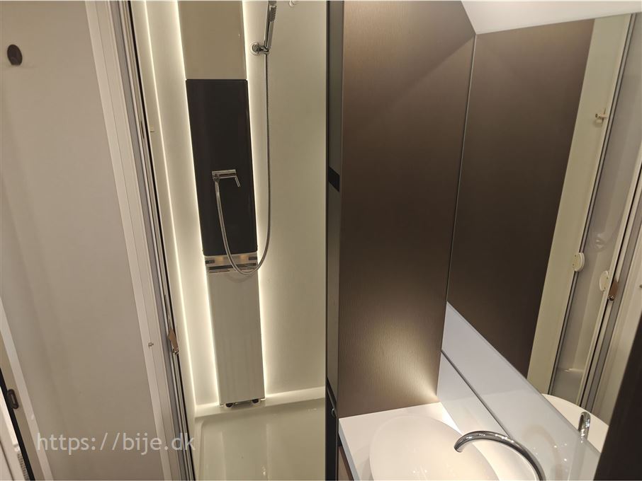 Adria Alpina 613 UT