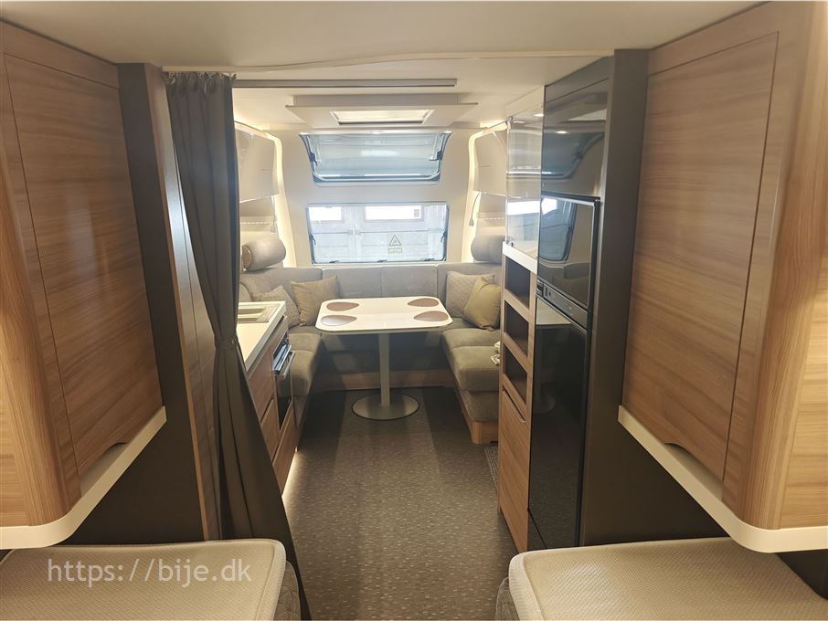 Adria Alpina 613 UT