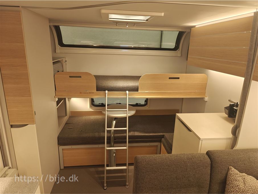 Adria Adora 613 PK Teen