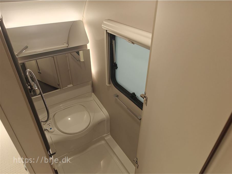 Adria Adora 613 PK Teen