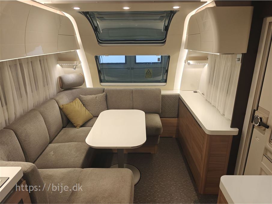 Adria Alpina 583 LP