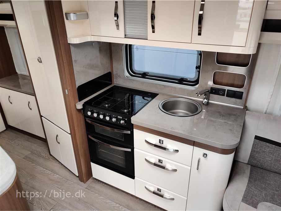 Hobby Prestige 560 WFU