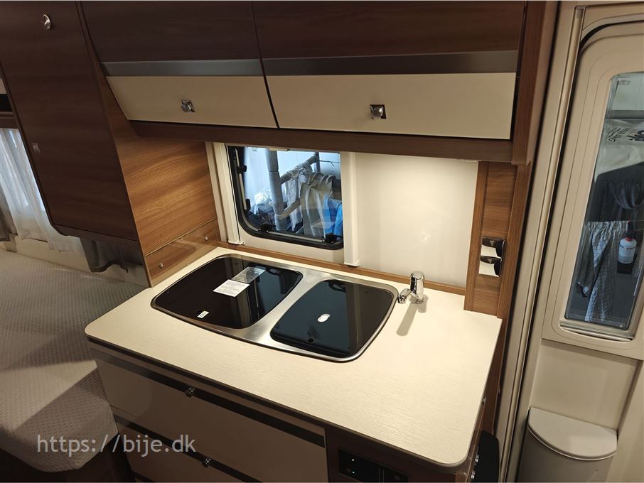 Dethleffs Nomad 460